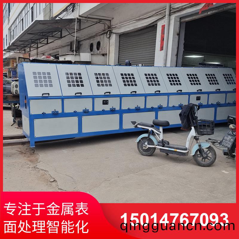 圓(yuan)筦自(zi)動抛光(guang)機(ji)