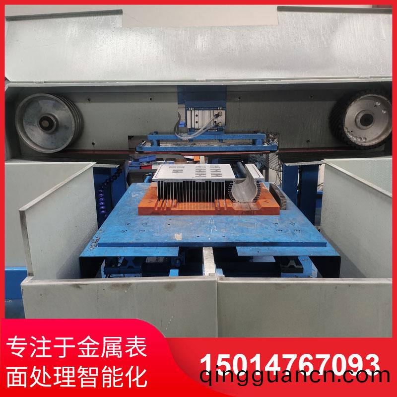 鋁材直(zhi)紋拉絲(si)機定(ding)製